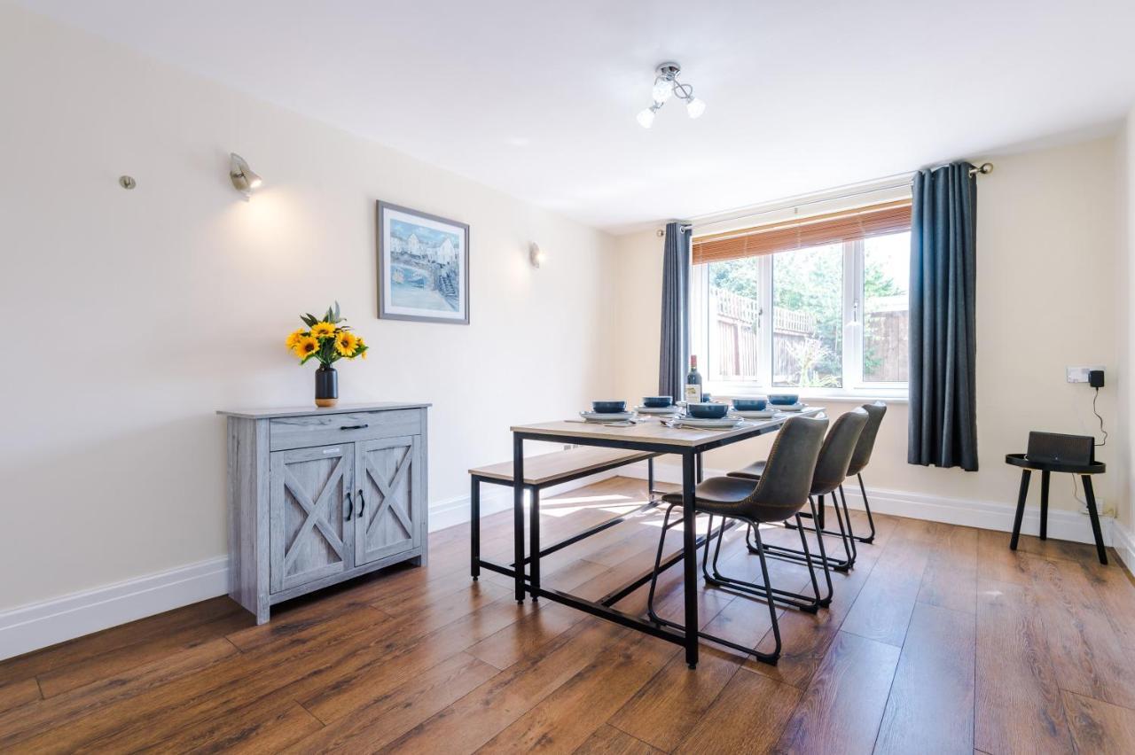 Charming 3-Bed Cottage In Chester, Ideal For Families & Workers, Free Parking - Sleeps 7 ภายนอก รูปภาพ