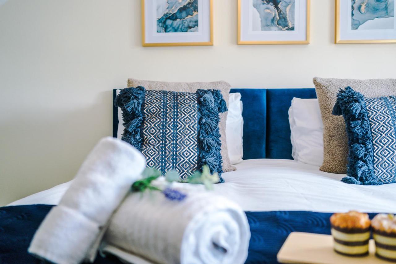 Charming 3-Bed Cottage In Chester, Ideal For Families & Workers, Free Parking - Sleeps 7 ภายนอก รูปภาพ